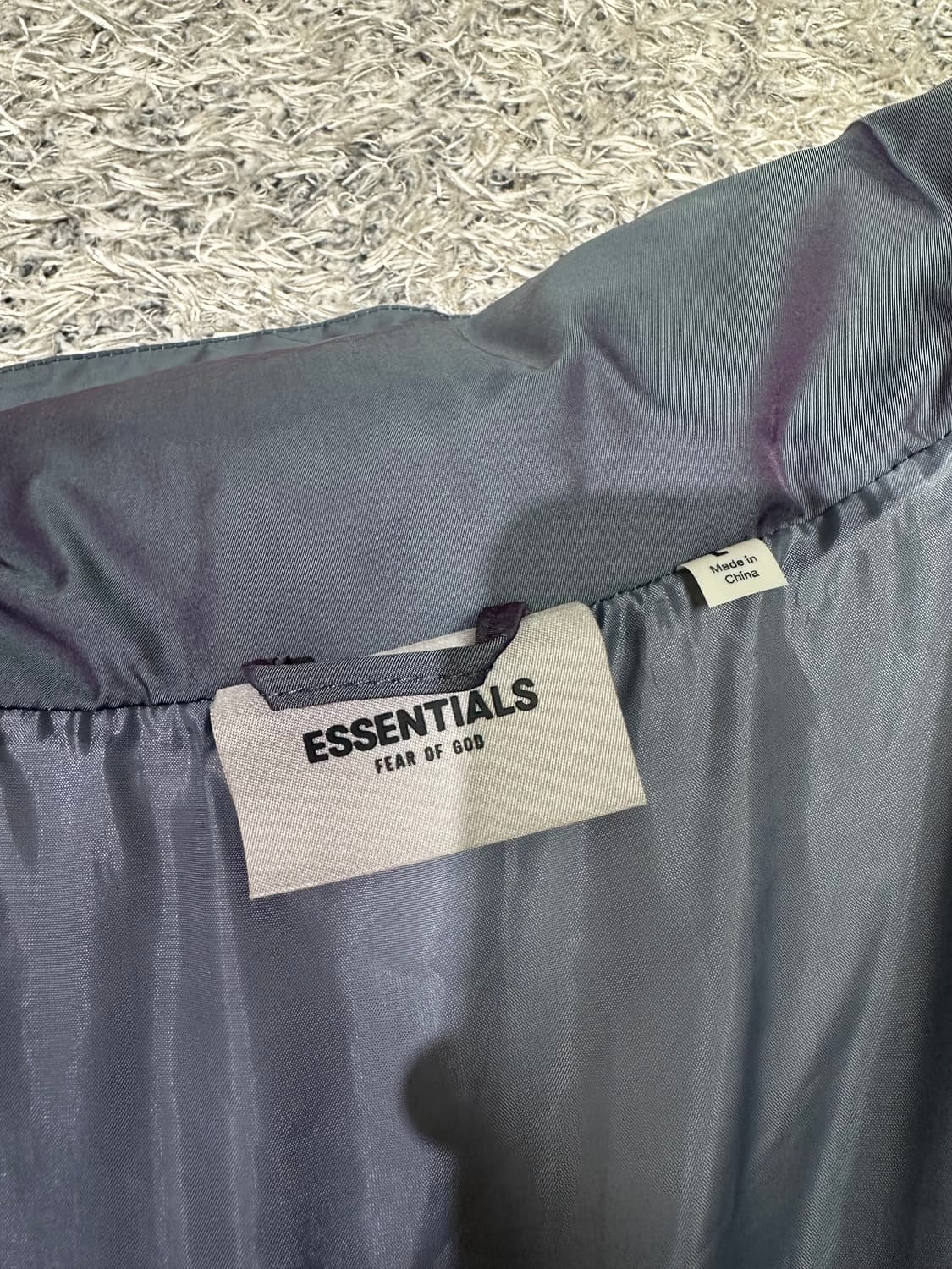 피어오브갓 에센셜 퍼퍼 패딩 이리디센트 상품이미지4