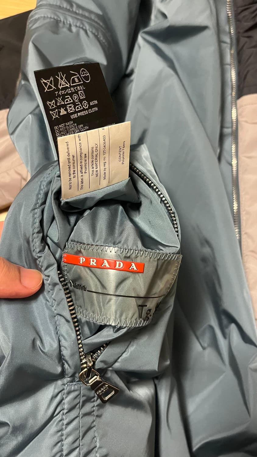 프라다 스포츠 리버시블 경량 패딩 50 사이즈 상품이미지6
