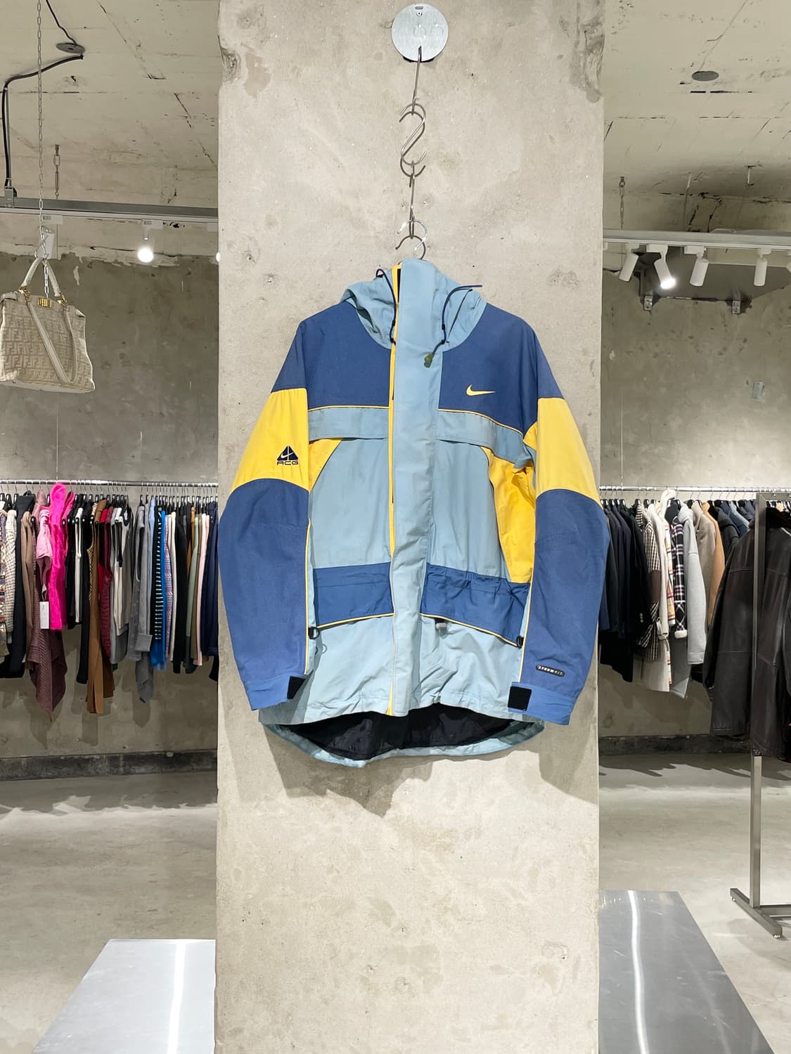 나이키 acg 90’s 배색 레이어3 스톰 핏 스키 점퍼 상품이미지1