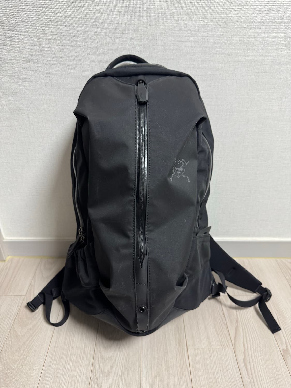 아크테릭스 아로22 백팩 블랙 판매!! #살로몬 아크테릭스 스투시 노스페 상품이미지1