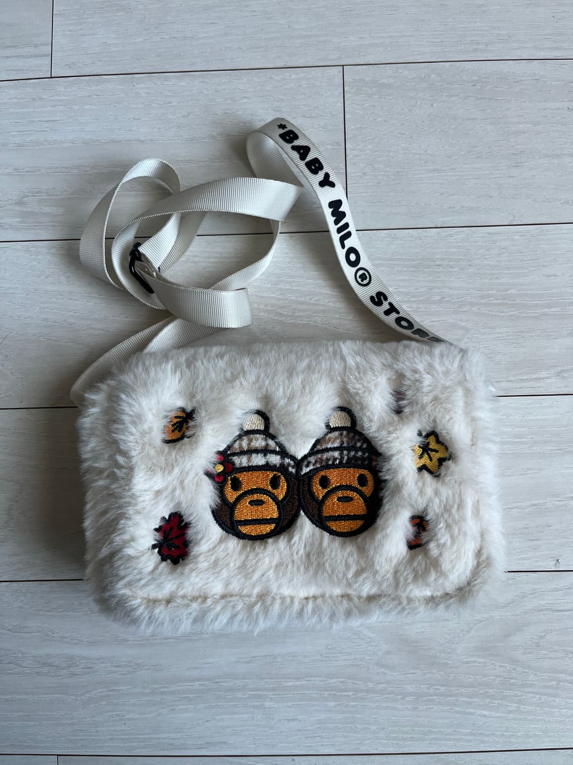 베이프 베이비마일로 퍼 미니 크로스백 상품이미지1