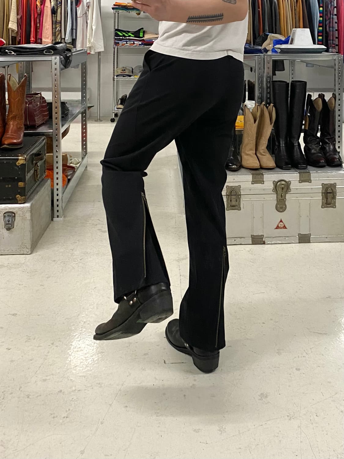 ISSEY MIYAKE boot-cut zipper slacks 상품이미지2