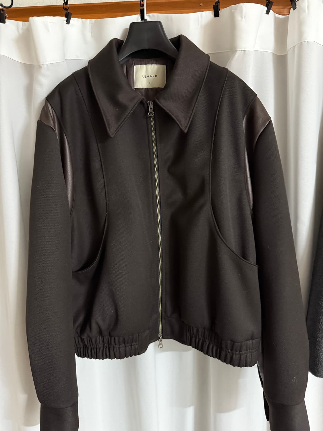 르마드 레더 바시티 자켓 상품이미지5