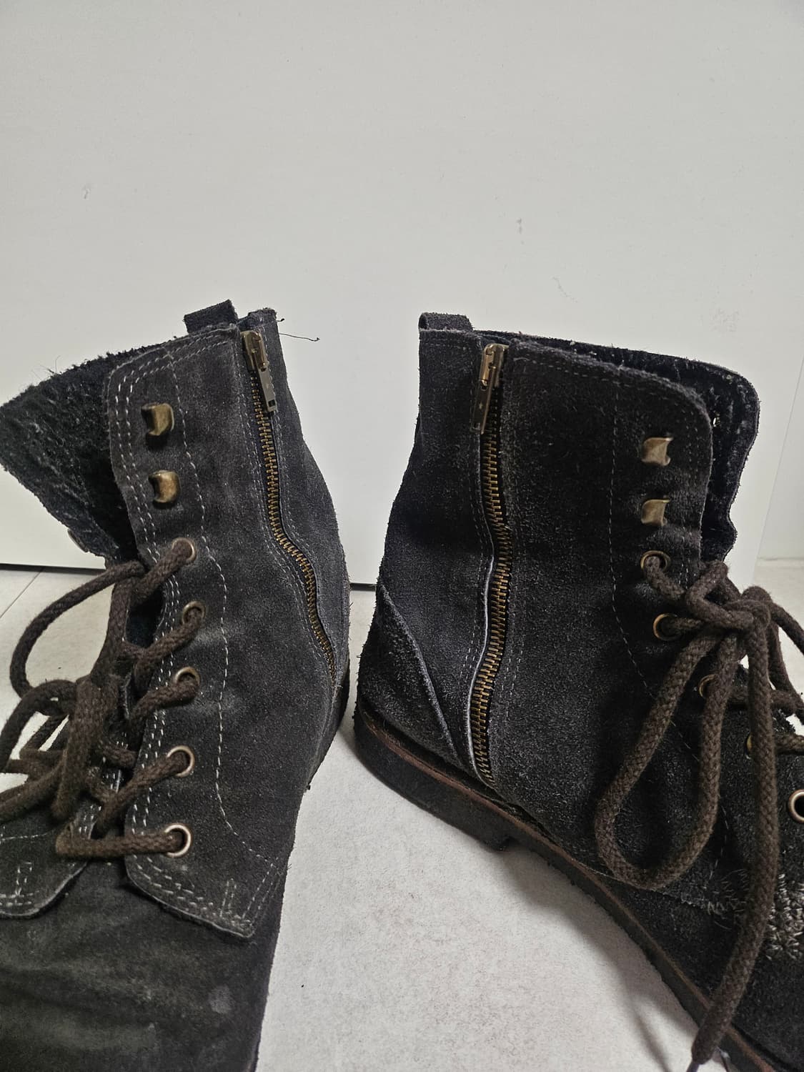 골든구스 Golden Goose 스웨이드 부츠 상품이미지4