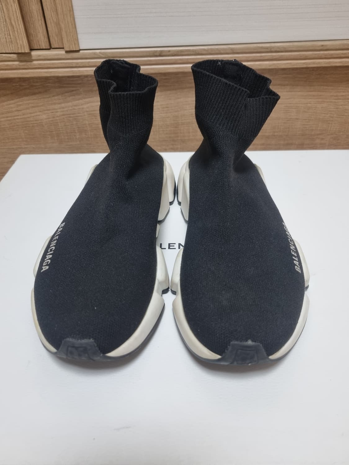 발렌시아가 스피드러너 240사이즈 상품이미지2