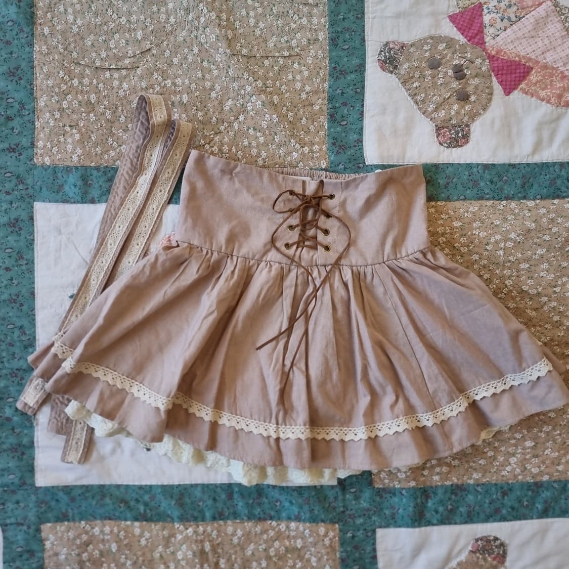 리본 코르셋 레이스 서스펜더 스커트 상품이미지1