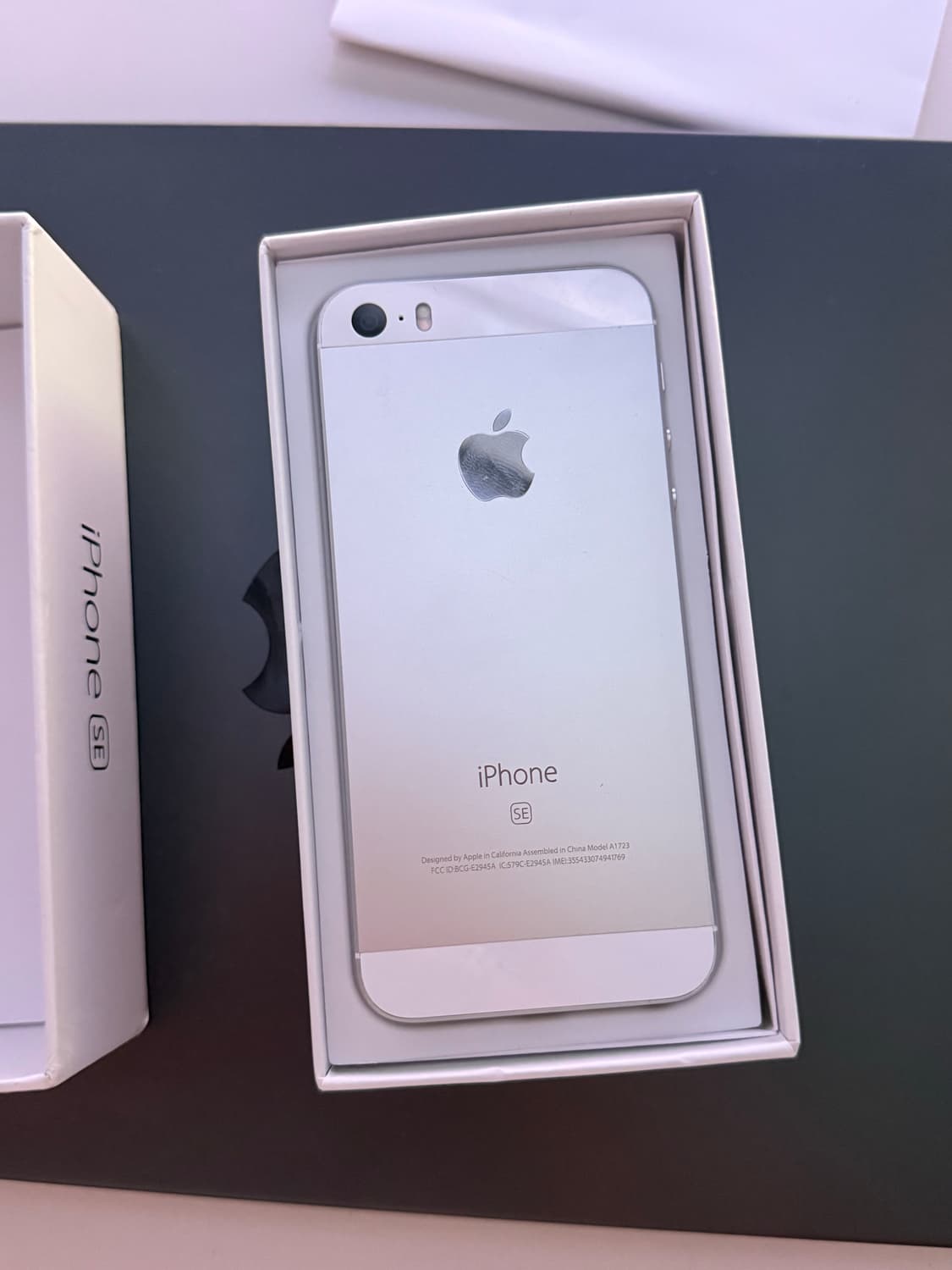 정품 무음 아이폰 se1 실버 128기가 풀박스 새상품 상품이미지1