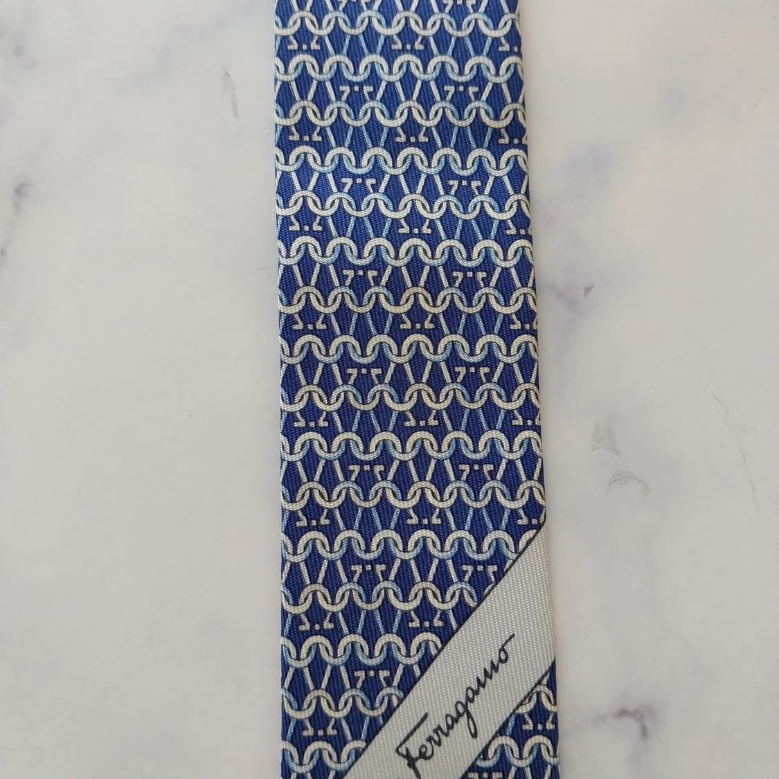 페라가모 실크 블루 간치니 패턴 넥타이 9cm B등급 K2503 상품이미지7