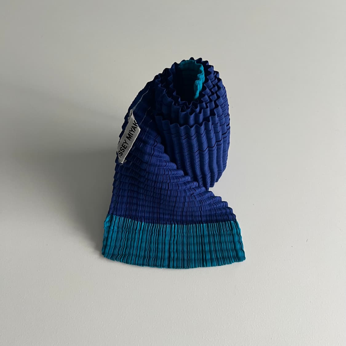 Issey Miyake 상품이미지2