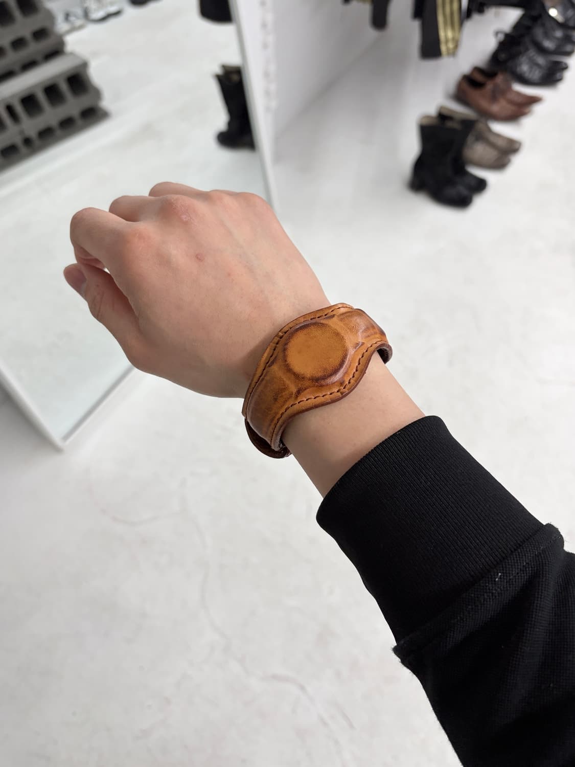 미하라 야스히로 인비저블 레더 와치 상품이미지1