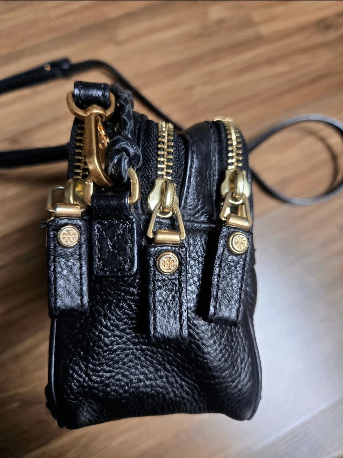 토리버치 블랙 아말리 미니 백 상품이미지3