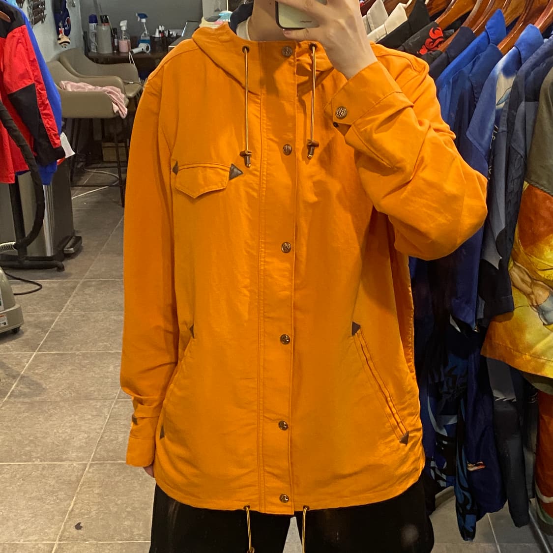 [NO.9] Levis 오렌지 후드 바람막이 상품이미지1