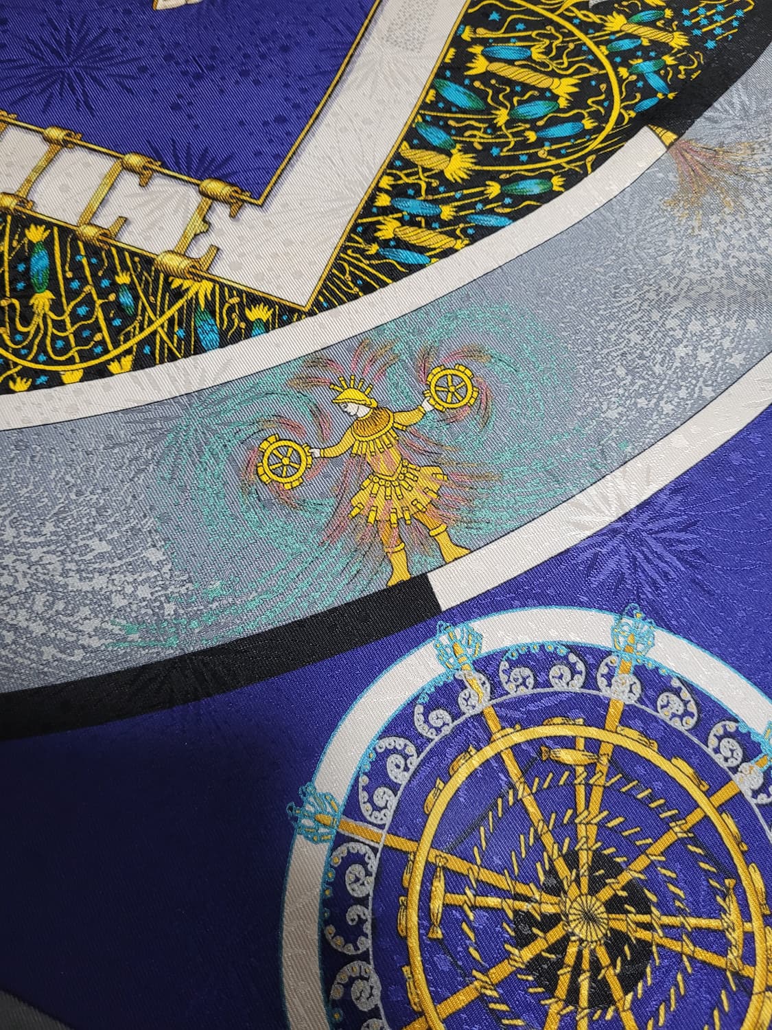 정품 에르메스 150주년 한정판 까레 실크 스카프 상품이미지5