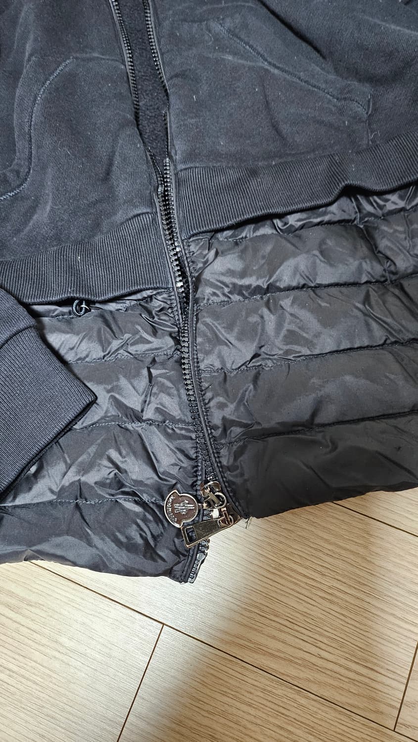 몽클레어 여성 다운충전 후드집업 자켓 L 상품이미지3