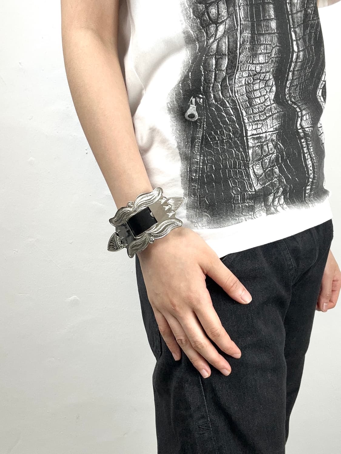 Toga Pulla Western Buckle Leather Bracel 상품이미지2
