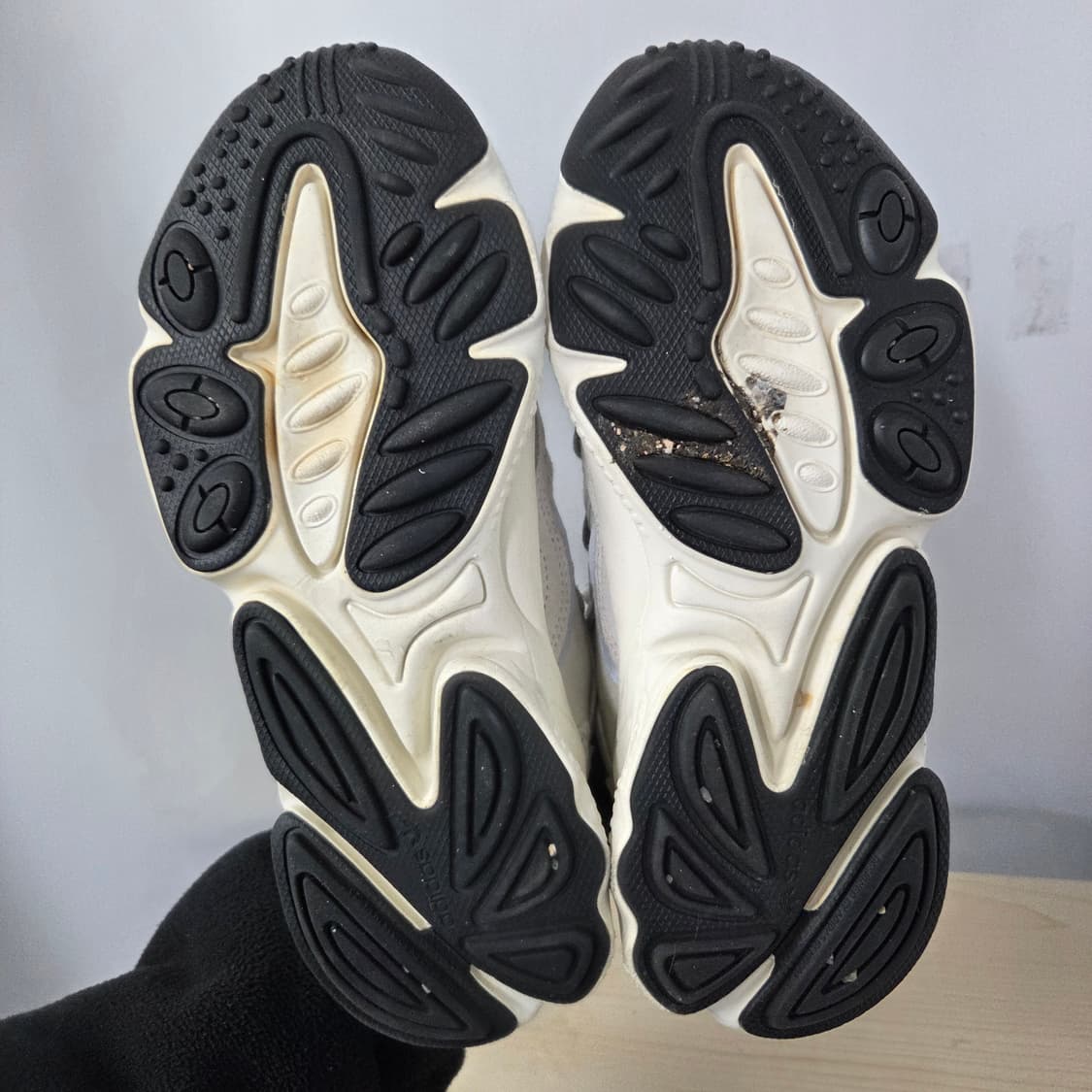 230 아디다스 오즈위고 런닝화 베이지화이트 운동화 상품이미지7