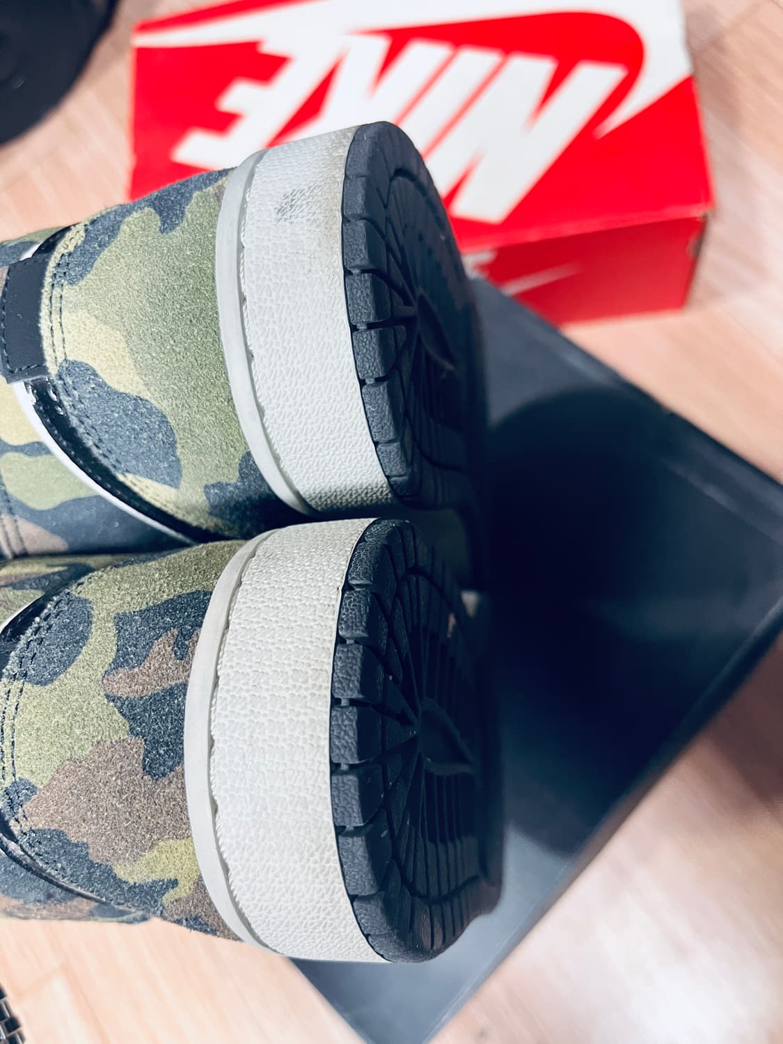 265 나이키 에어 조던1 미드 SE 카모 상품이미지3