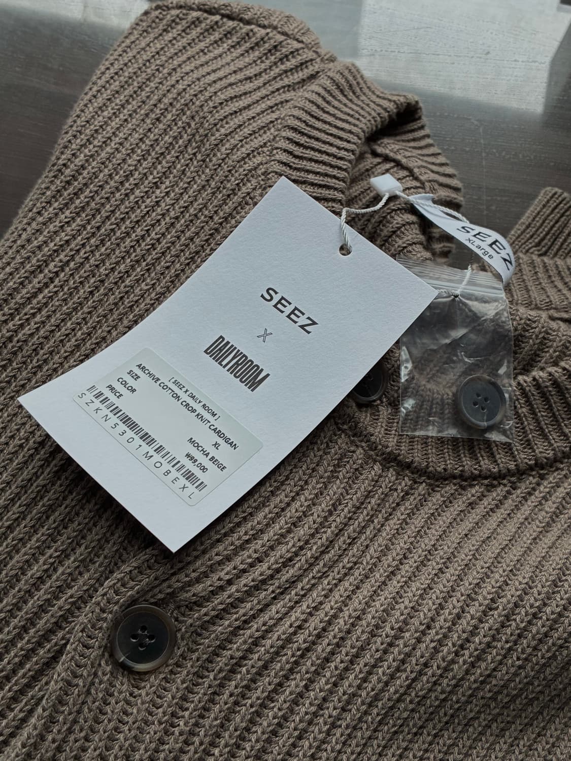 (새상품)(XL) [데일리룸 X 시즈] 아카이브 코튼 크롭 니트 가디건 상품이미지9