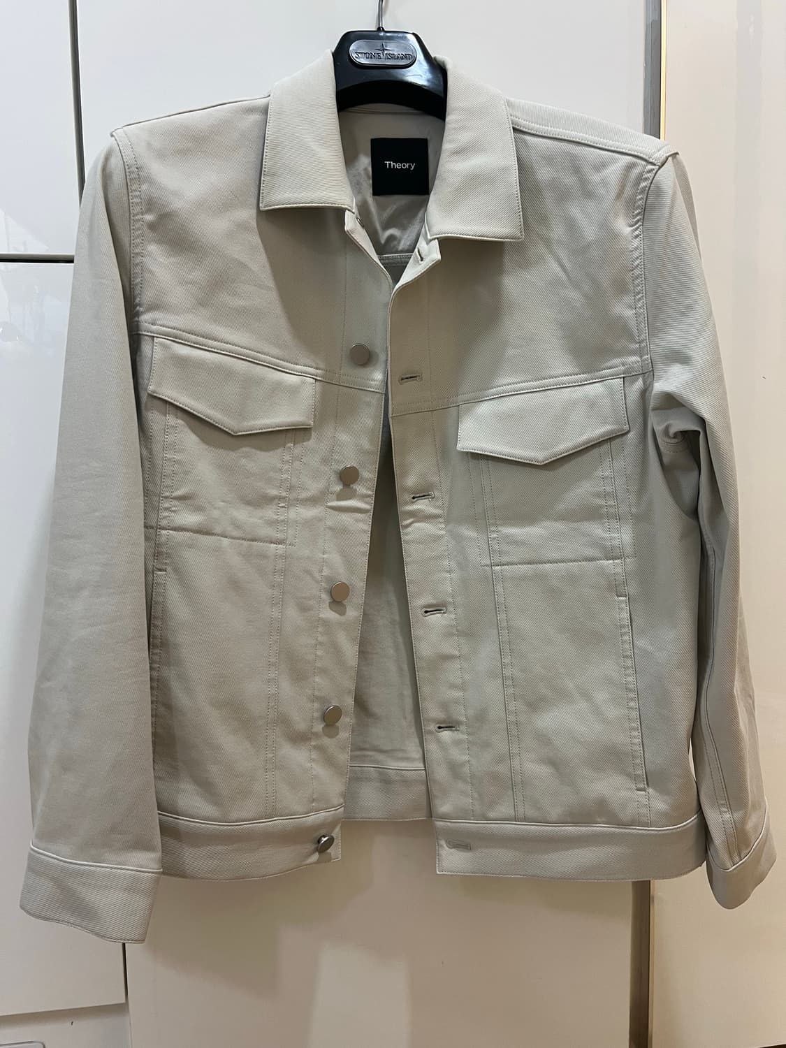 24fw 띠어리 아이보리트러커 (새상품급) 상품이미지1