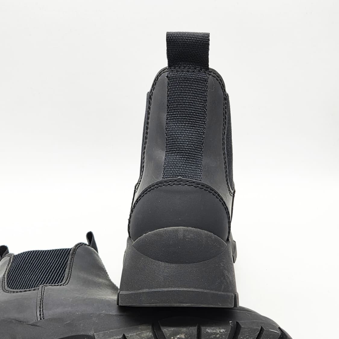 COS 코스 청키 러버 부츠 블랙 (275) 상품이미지4