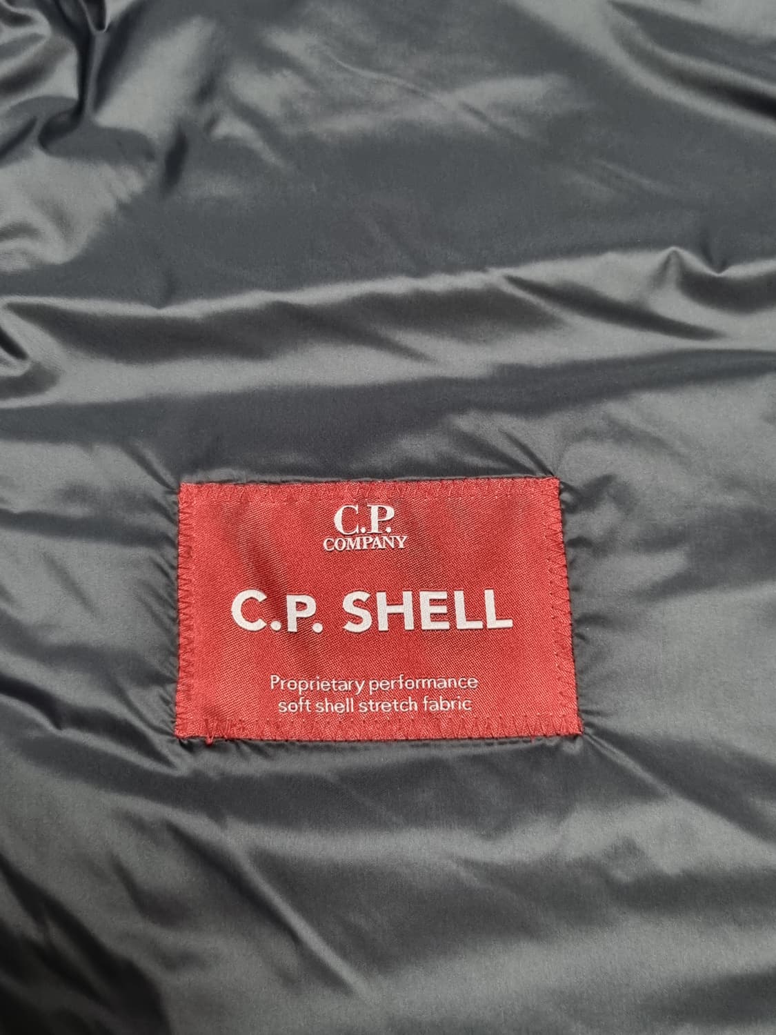 cp컴퍼니 쉘 조끼패딩 상품이미지5