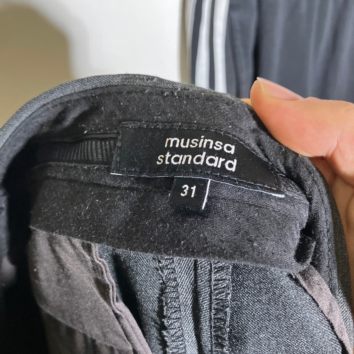 31인치)무신사스탠다드 와이드 히든 밴딩 슬랙스 상품이미지6