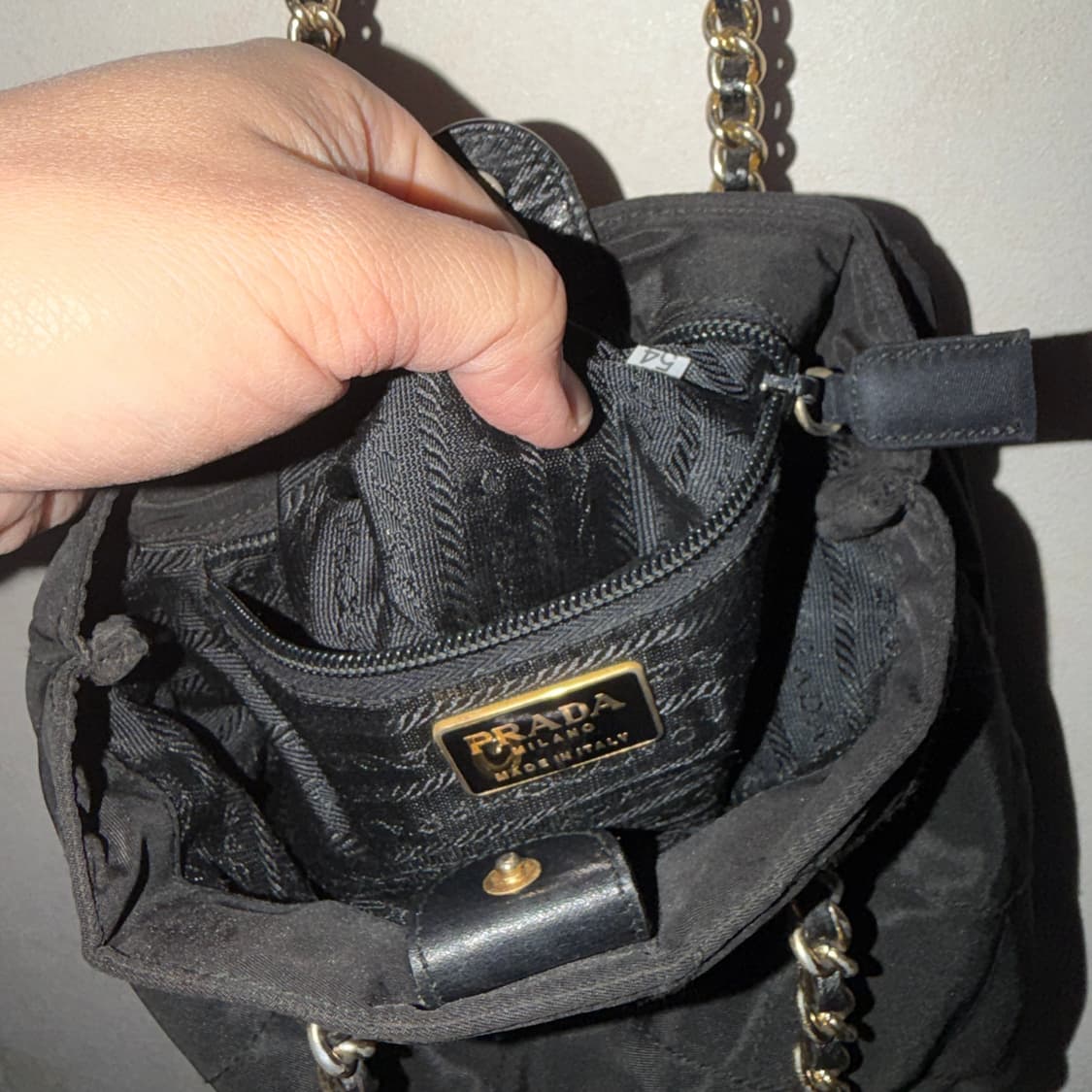 프라다 포코노 나일론 미니 퀄팅 금장 크로스백 상품이미지9