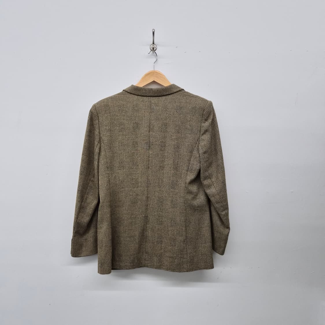 로로피아나 체크 패턴 브라운 자켓 남성 L 상품이미지4