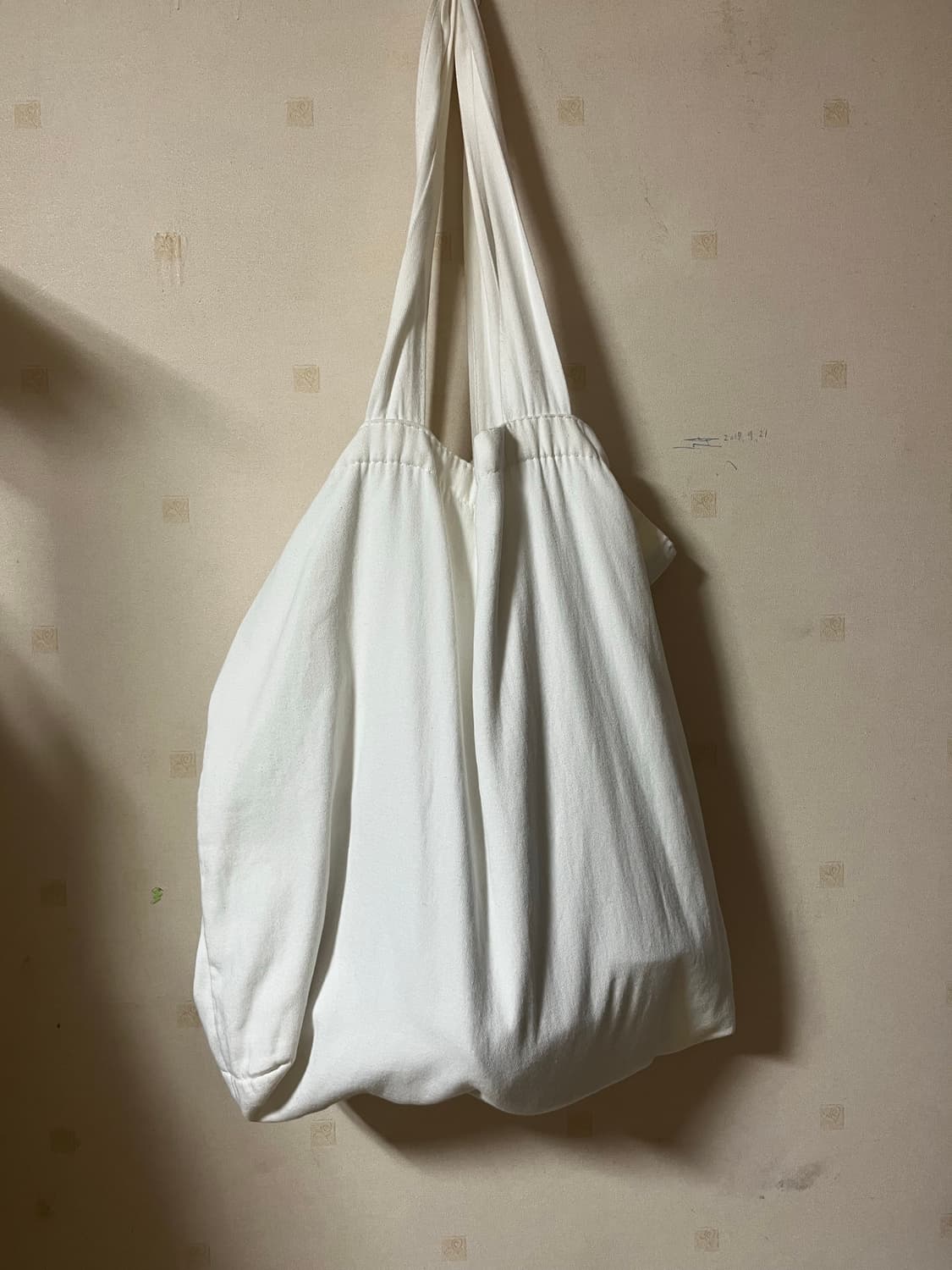 구이디 q10m 레더 크로스백 상품이미지3