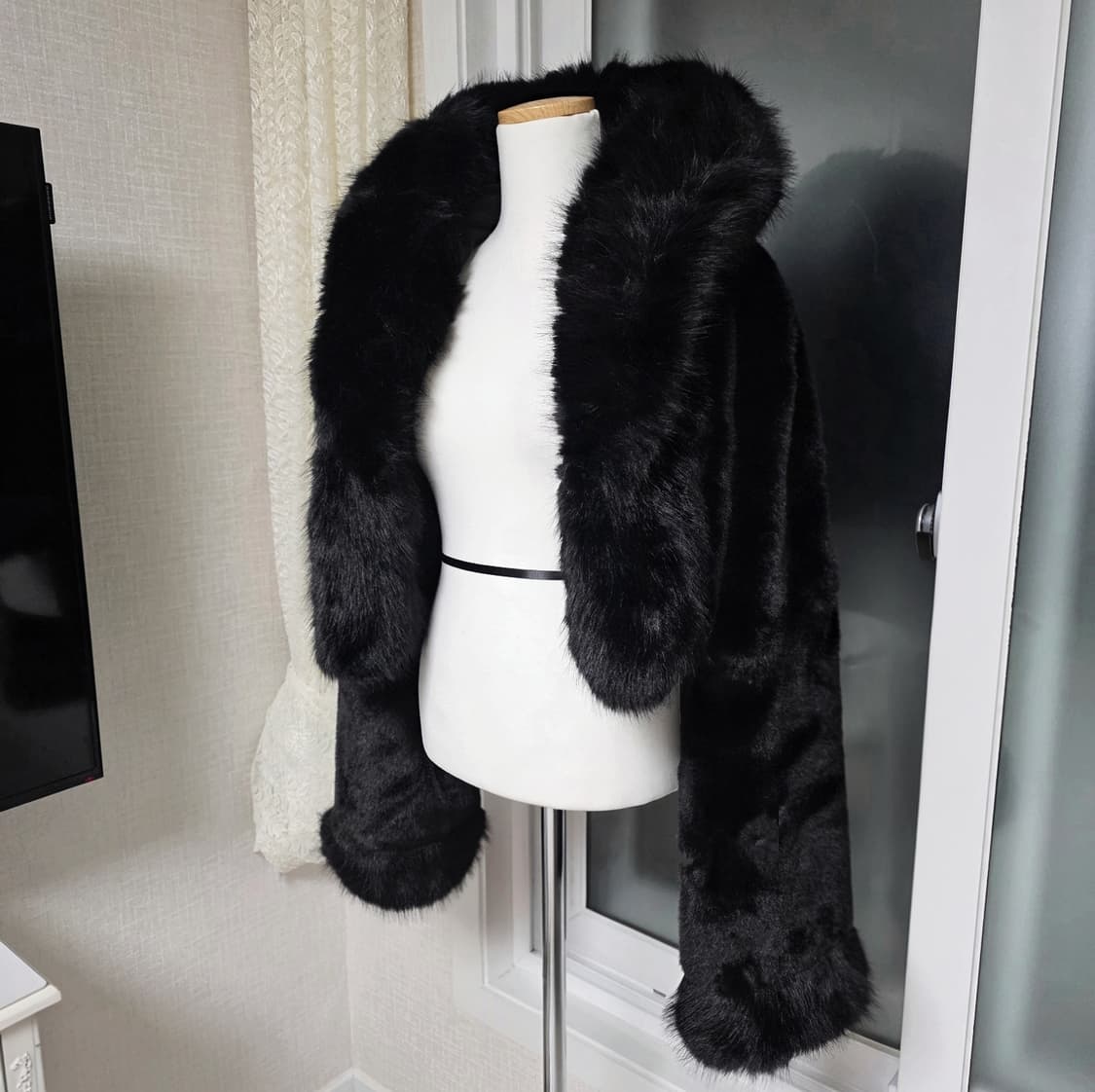 새상품) 해외브랜드 퍼 후드 자켓 블랙 상품이미지9