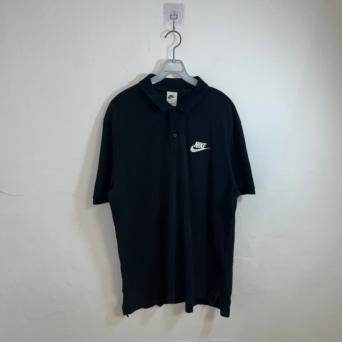 Nike Black Collar T-Shirt 상품이미지4