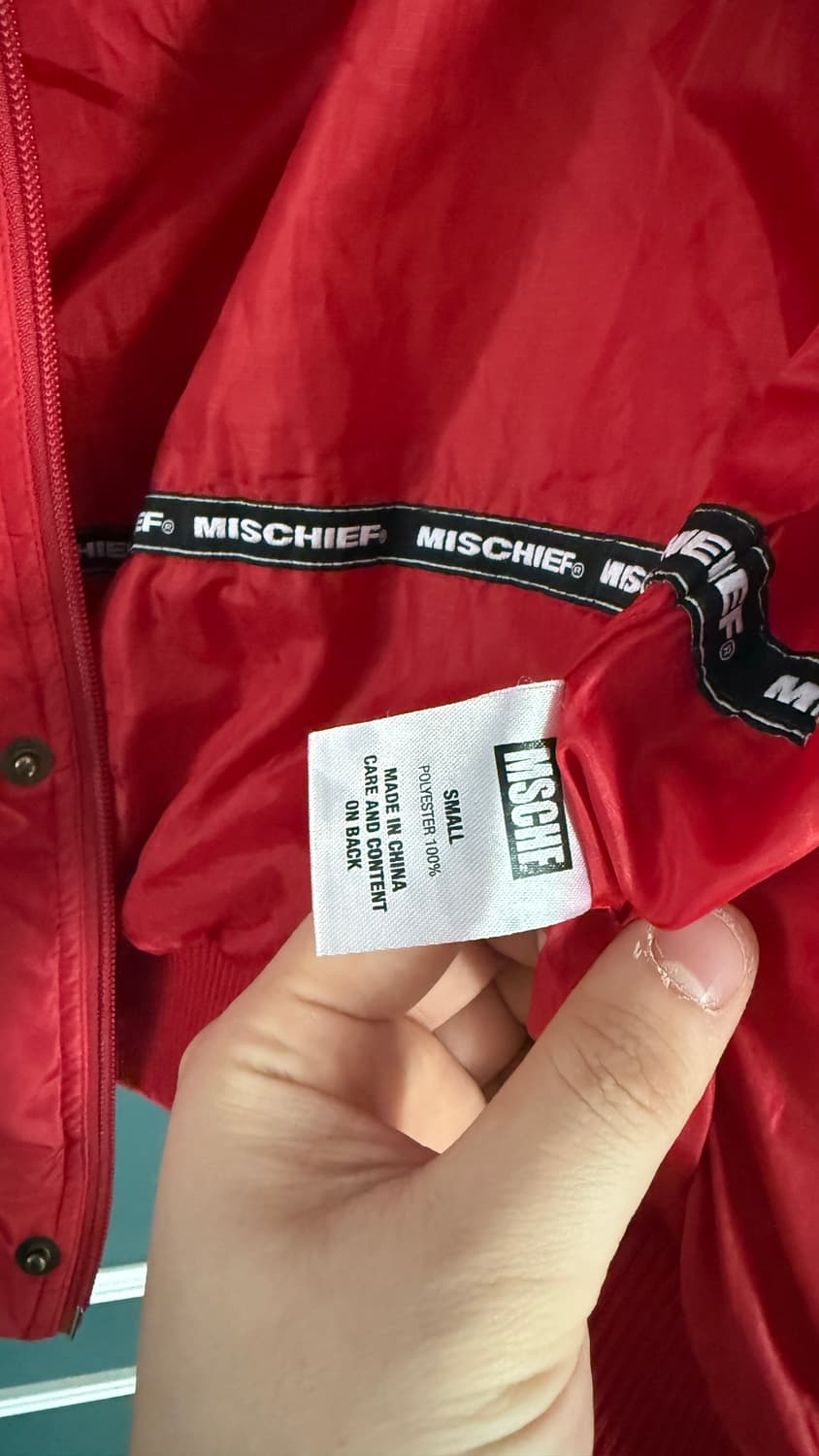 MSCHF 레드 패딩 상품이미지3