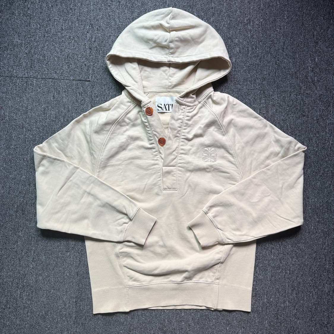 세터 버튼 후드 상품이미지1