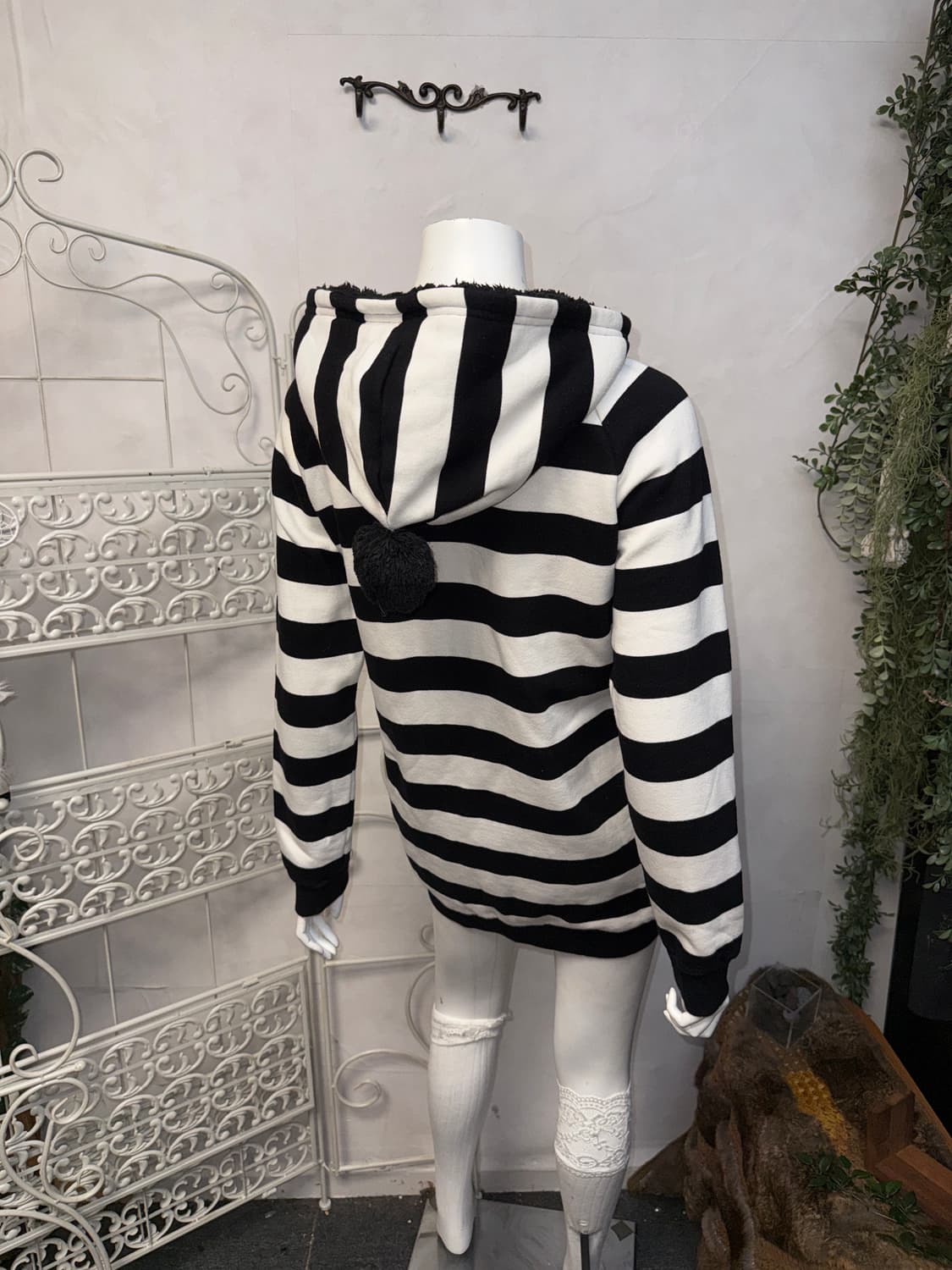Black & white stripe patch zipper 후드집업 상품이미지2
