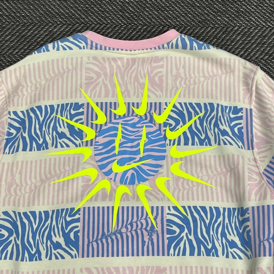 나이키 그래픽 패턴 맨투맨 v1163 상품이미지6