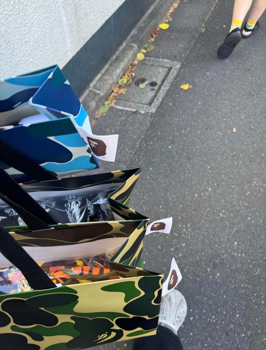 베이프 샤크후드 25ss한정 황계 상품이미지2