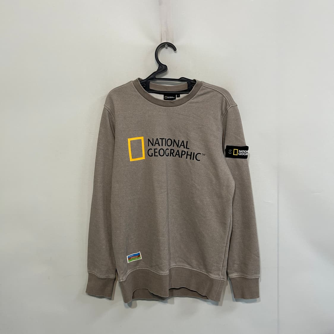 내셔널지오그래픽 남성 약기모 맨투맨 100  상품이미지1