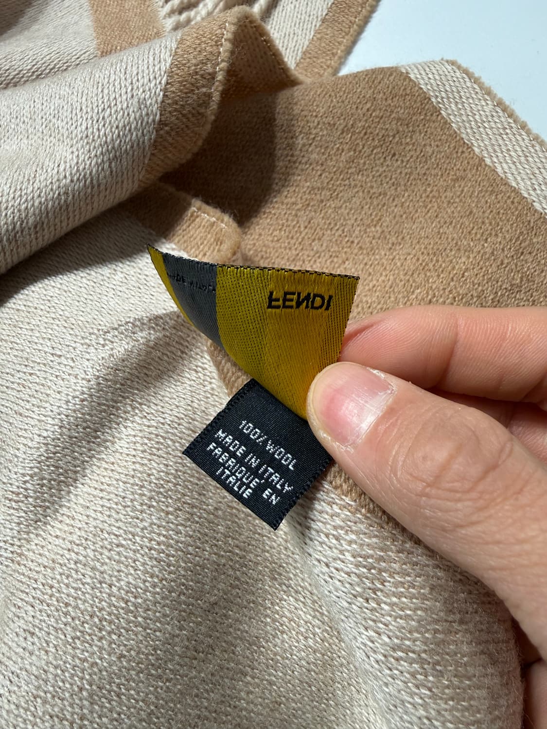 펜디 머플러 상품이미지3