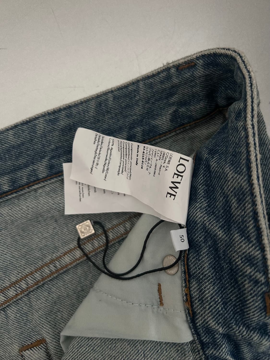 로에베 아나그램 배기진 상품이미지3