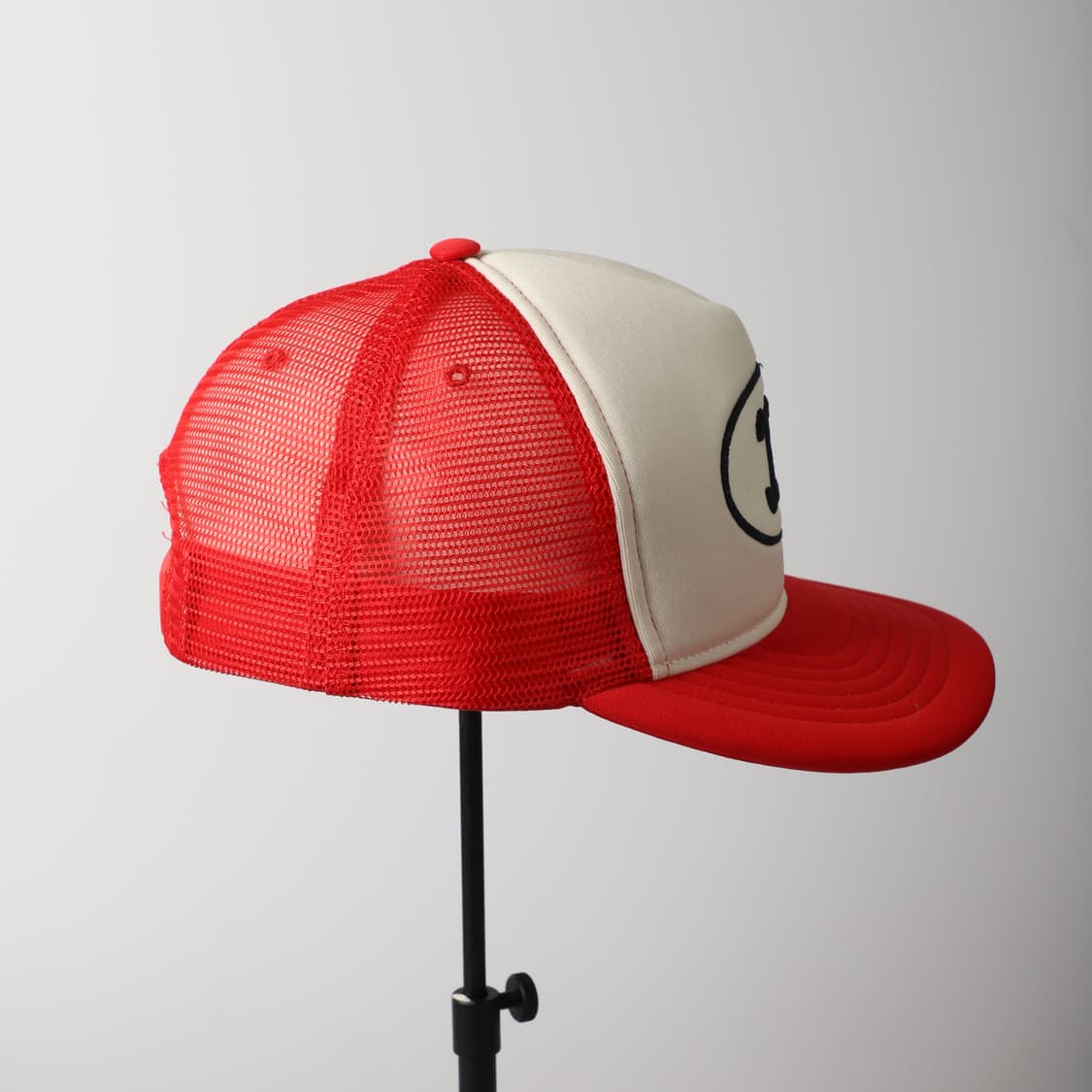 L / Celine 셀린느 레드 로고 트러커 햇 상품이미지4