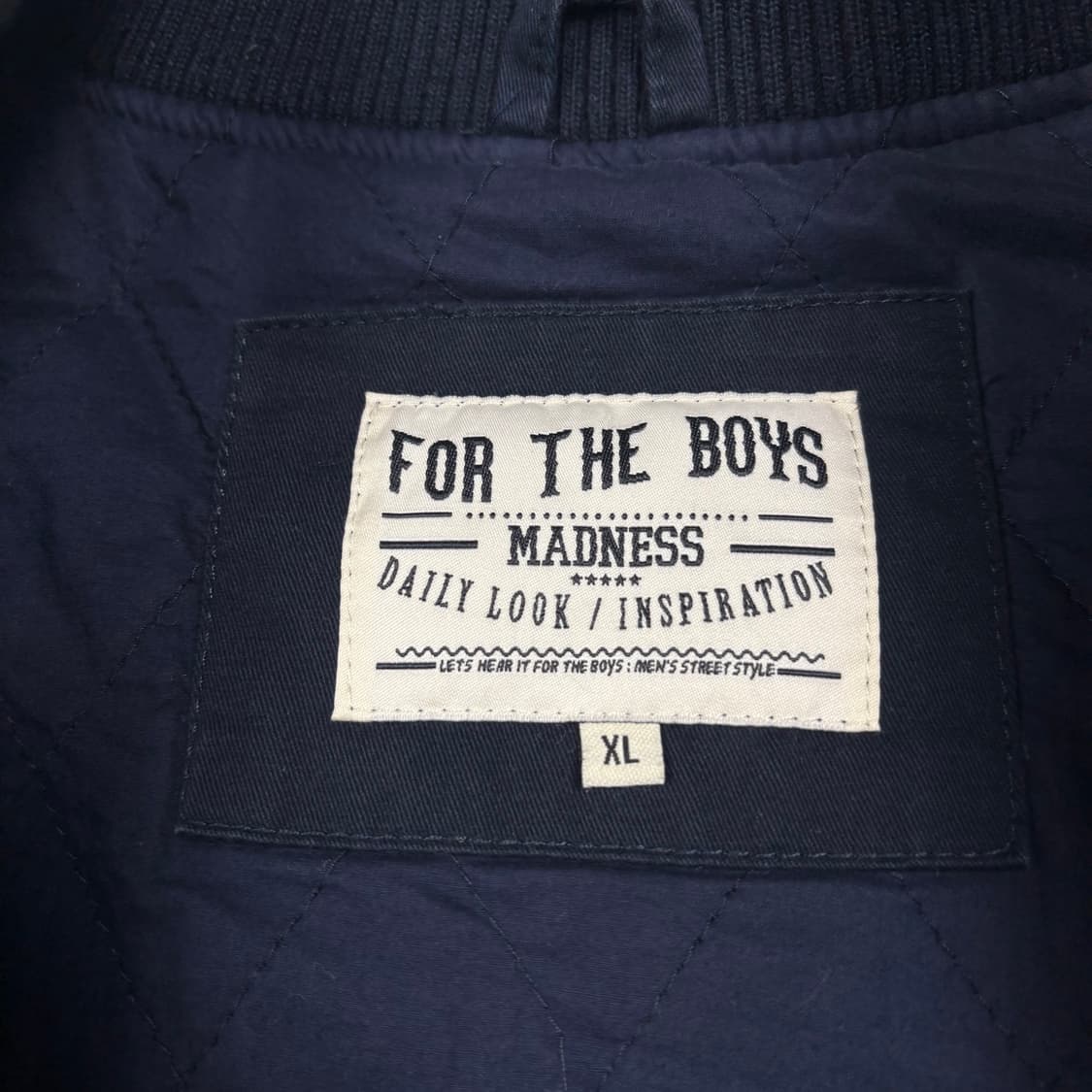 더 매드니스 네이비컬러 멀티 패치 바시티 상품이미지5