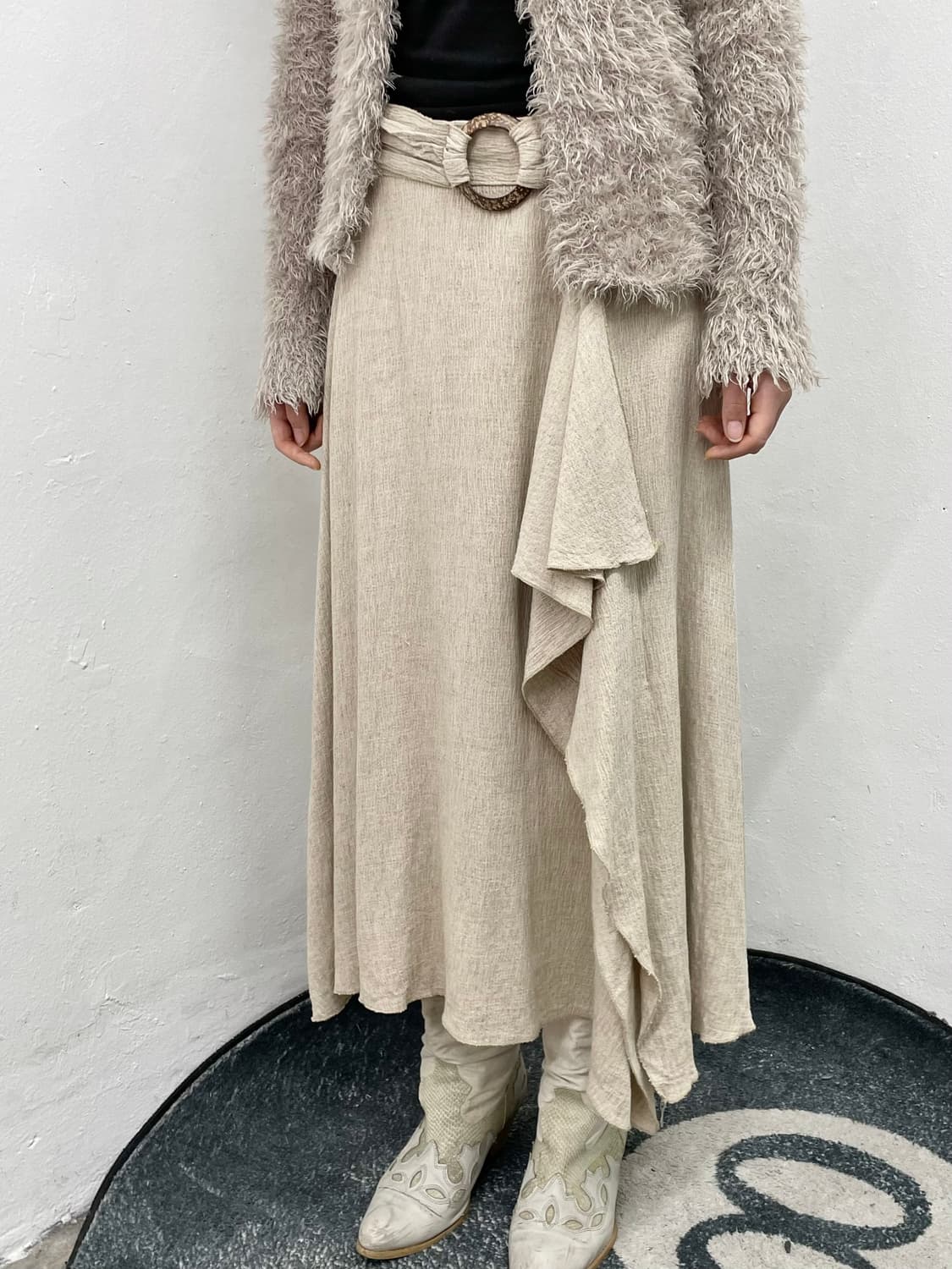 프릴 베이지 우드 스커트 상품이미지1