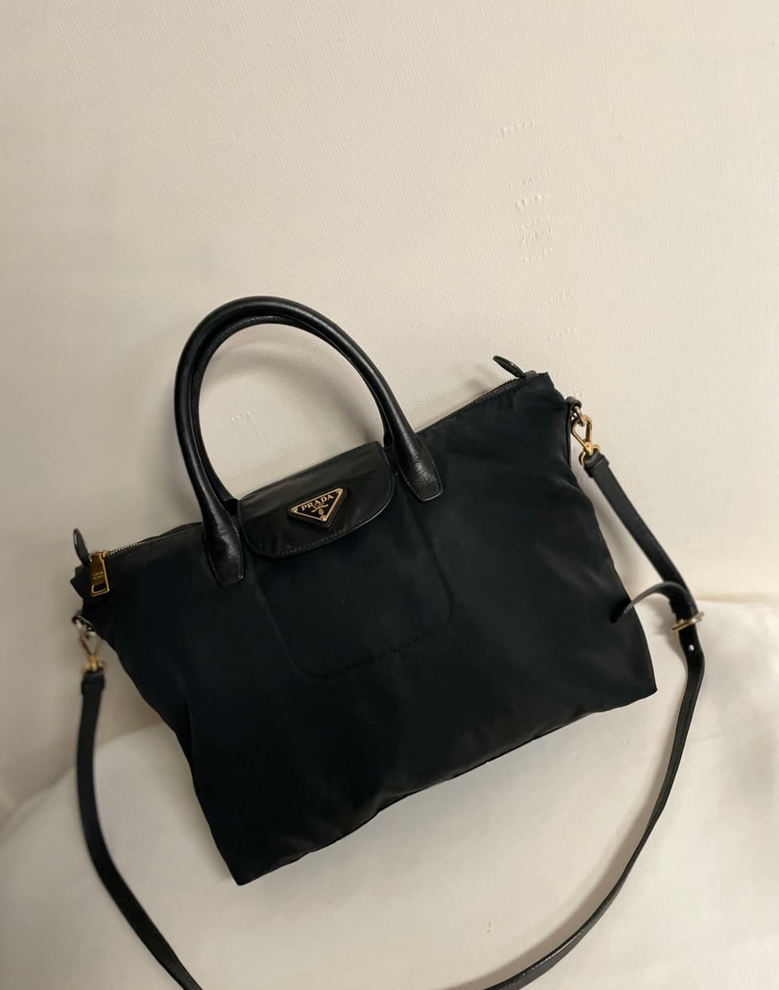 (정품)프라다 블랙 토트백 겸 크로스백 상품이미지2