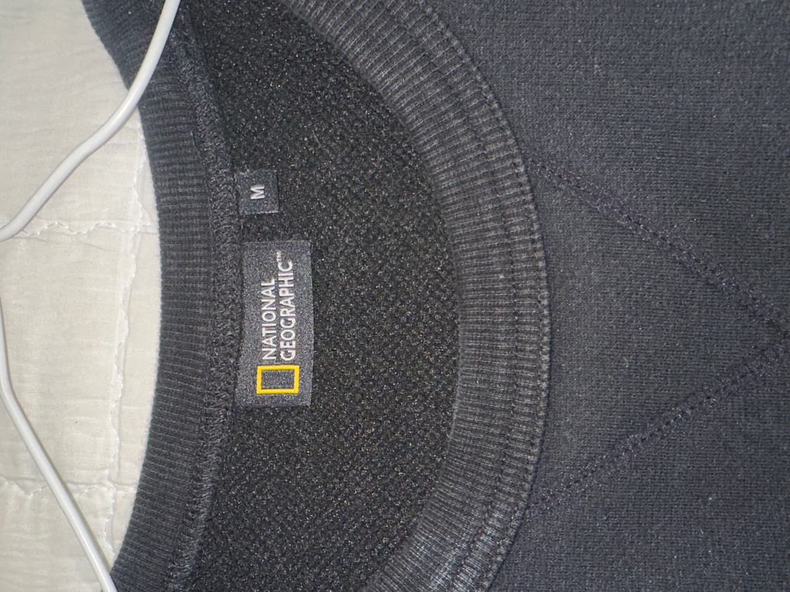 내셔널 지오그래픽 맨투맨 검정 m 완장 상품이미지2