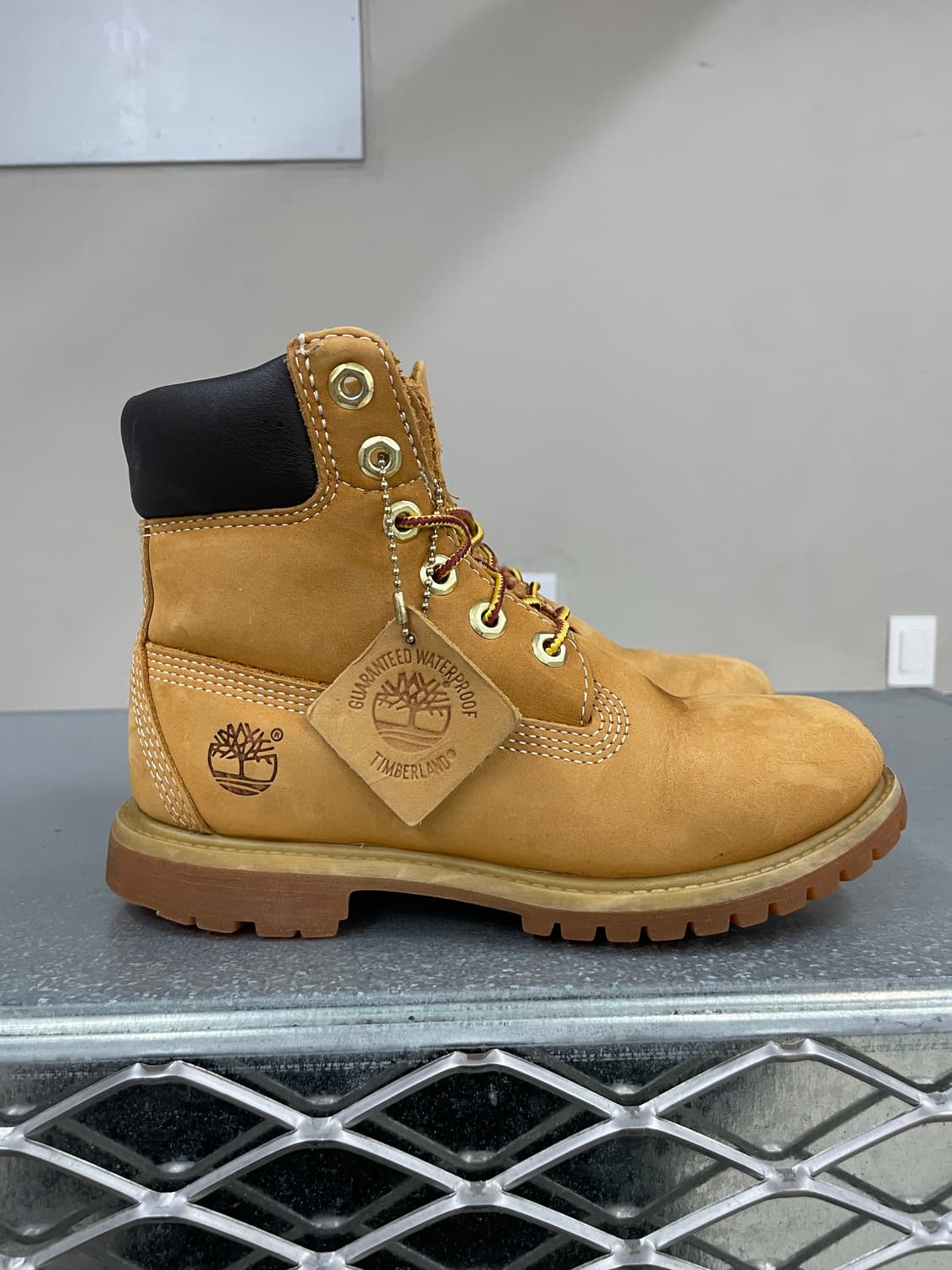 팀버랜드 6인치 프리미엄 부츠 5.5 상품이미지4