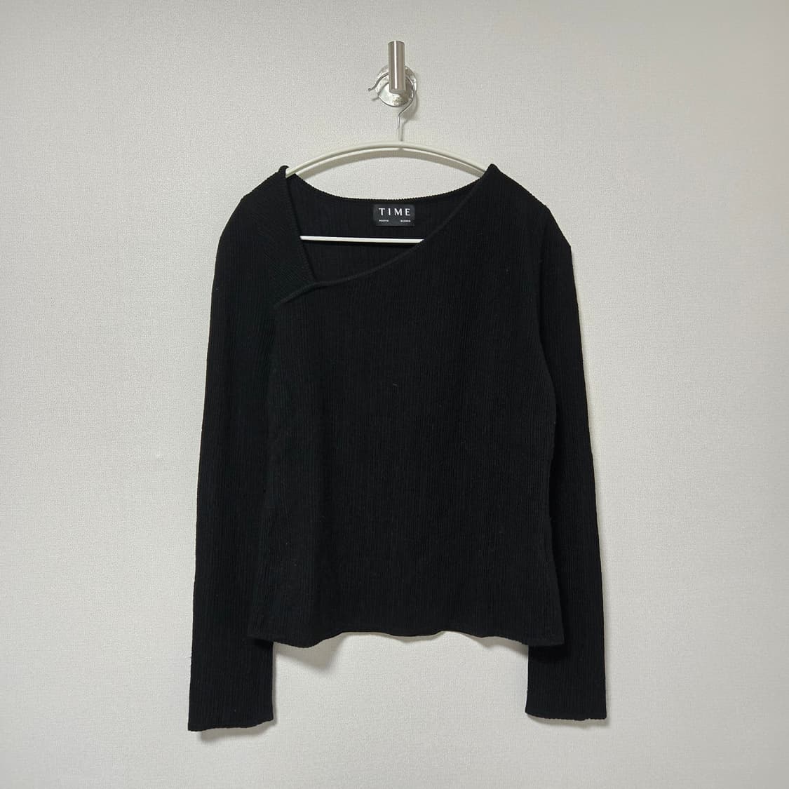 타임 2022 울 컷아웃 니트 / 여성 니트/ 여자 니트  상품이미지1