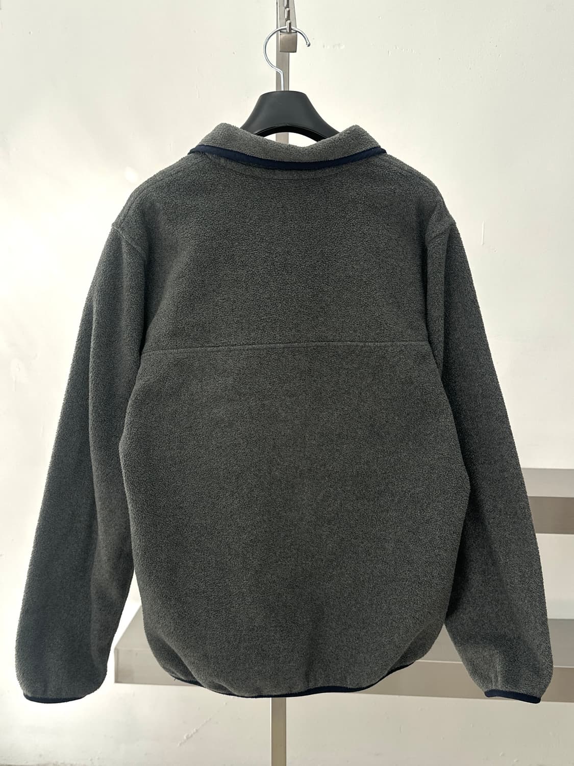 파타고니아 신칠라 그레이/네이비 스냅 플리스  상품이미지6