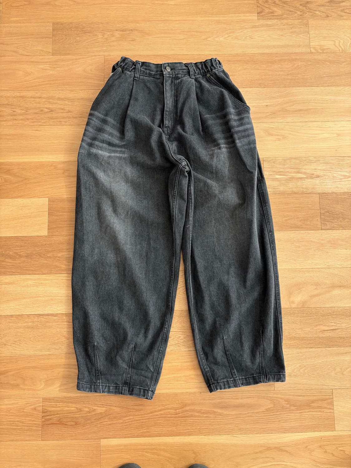 앵글런 벌룬 팬츠 블랙 데님 상품이미지2