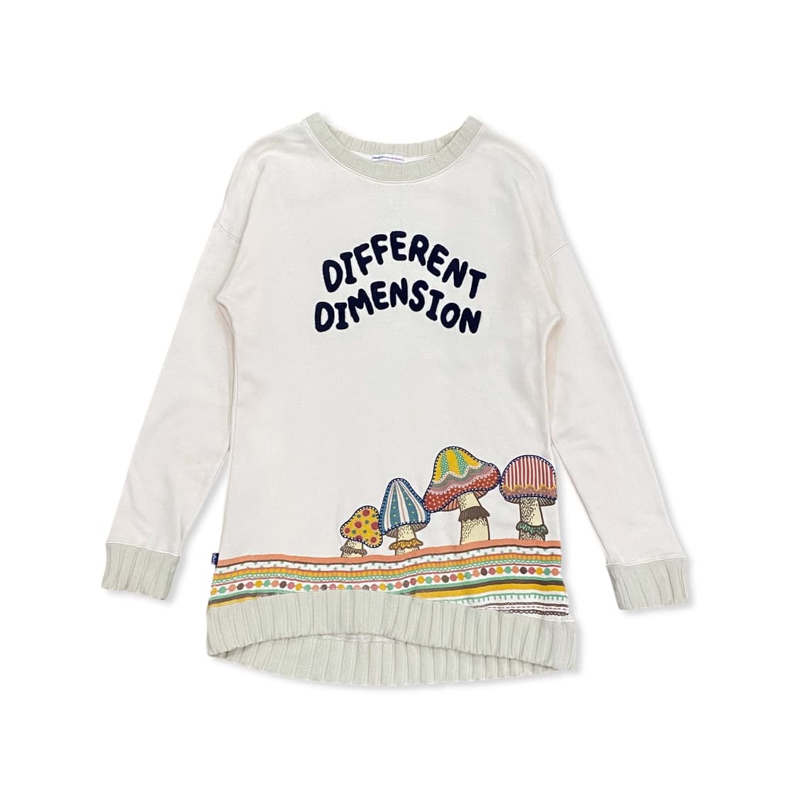 Beige Mushroom Detail Long Top 상품이미지1