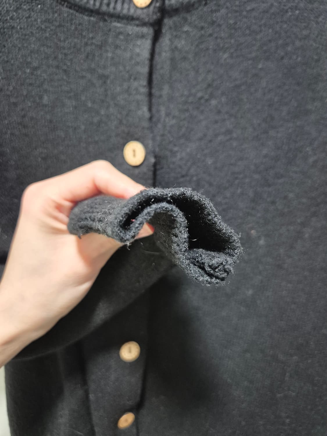 빈티지 우드단추 블랙 가디건 상품이미지4